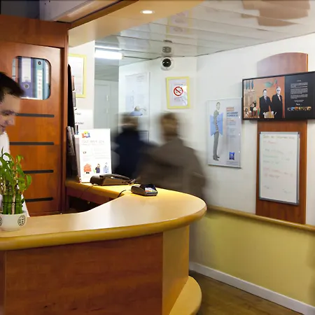 Ibis Budget La Cite 2*