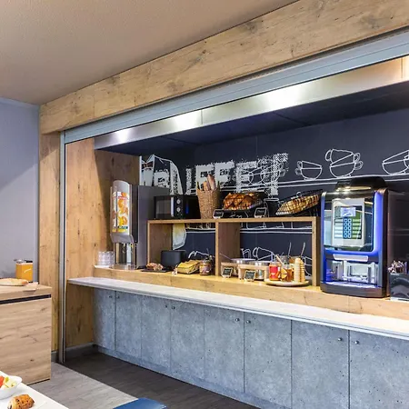Ibis Budget La Cite Hotel