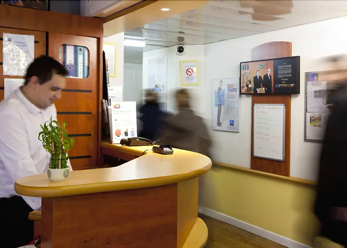 Ibis Budget La Cite 2*