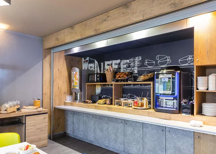 Ibis Budget La Cite Hotel